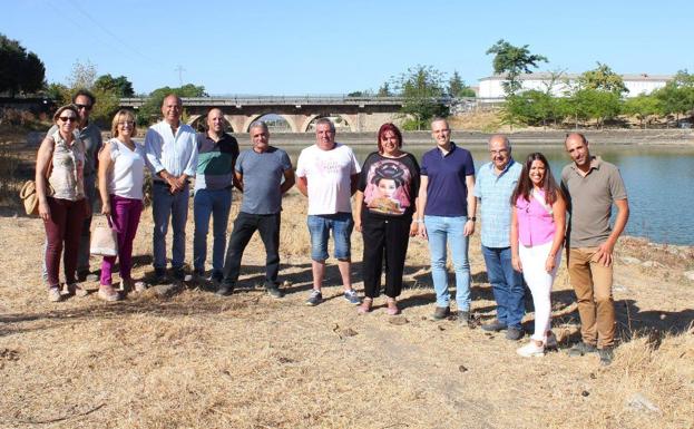 La consejera de Agricultura, Begoña García Bernal, visita las obras de la charca de 'La Quebrada' y 'La Rachona'