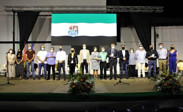 Juan Manuel García, la biblioteca pública y los pastores arroyanos recibirán la medalla de Arroyo de la Luz