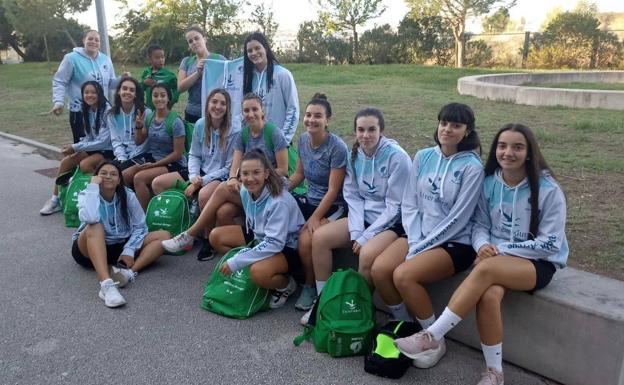El Extremadura Arroyo se adjudica el I Torneo Ovidelas de Voleibol y suma 4 de 4
