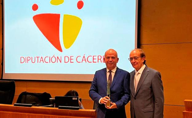 La Red Circular Fab de la Diputación de Cáceres, galardonada con el Premio Ciudadanos por la Asociación Nacional Consejo Audiovisual Digital Ciudadano