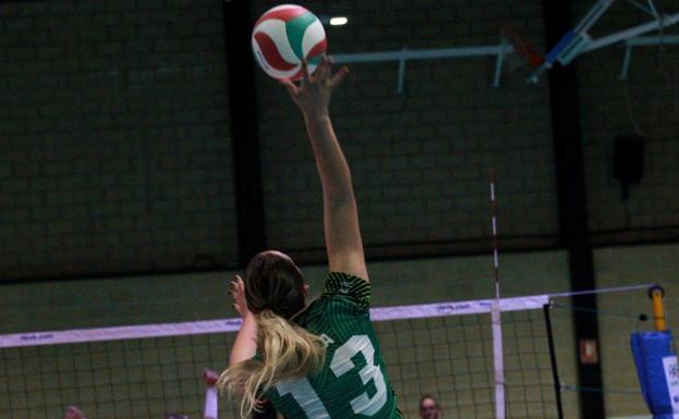 Balbi Ulla lidera a un Extremadura Arroyo intratable que ya suma 6 de 6 y apunta a la Copa Princesa