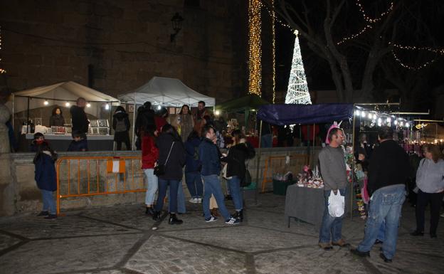Artesanos llegados desde toda la región participarán en el Mercado Navideño arroyano