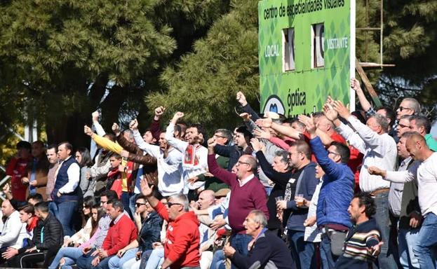 El 'Campa' presume de afición tras el revés en Fuente de Cantos