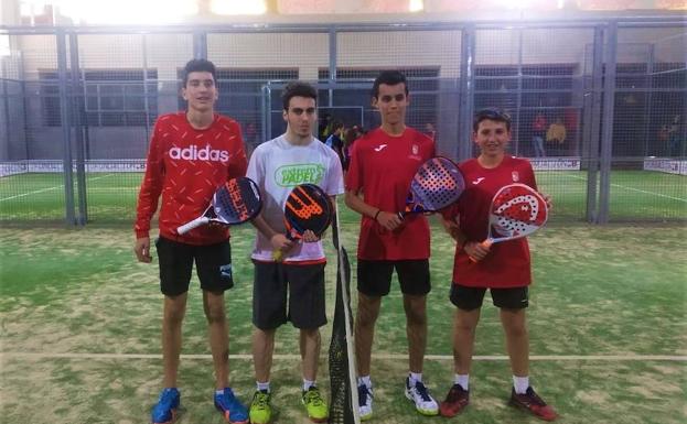 Dos parejas de Campanario llegan a la final de la prueba Judex de pádel de Badajoz