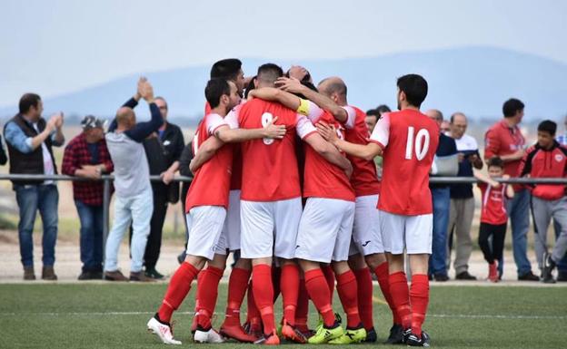 El Fornacense aguó la fiesta del 'Campa' (1-2)