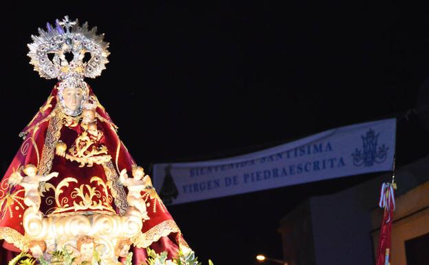 Con la 'Entrada' de la Virgen de Piedraescrita arranca este sábado la Feria de Abril