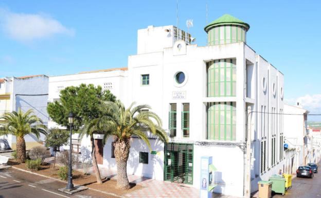 La biblioteca cambia su horario en periodo estival