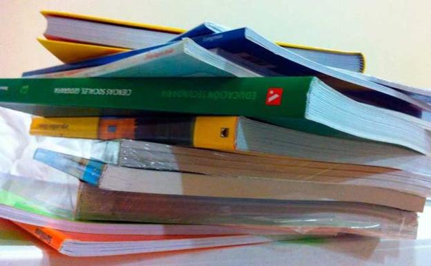 Nueva convocatoria de becas municipales para libros de texto y material escolar