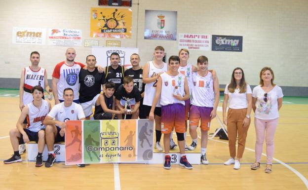 El torneo de baloncesto resulta un éxito con la participación de doce equipos
