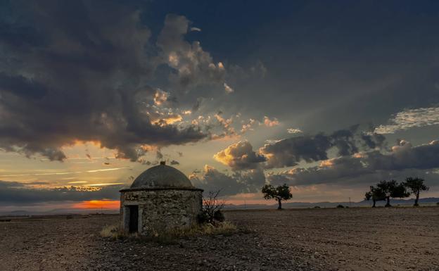 La fotografía 'El Chozo' de Adrián Rocha gana el concurso sobre Campanario y sus paisajes