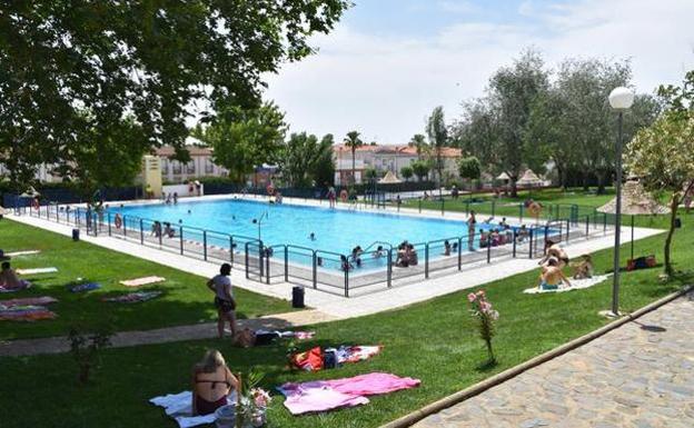 El acceso a la piscina será gratis el Día de Extremadura
