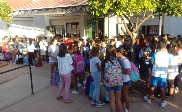 Un total de 342 alumnos han comenzado el nuevo curso en el colegio