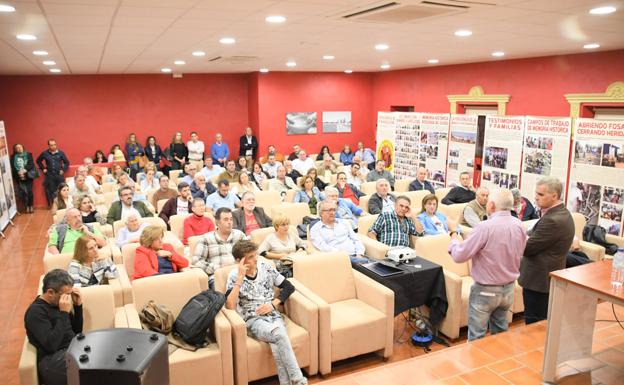La exposición sobre la memoria histórica pueden visitarse hasta mañana