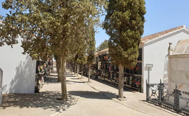 El cementerio acogerá la misa por los Santos Difuntos este sábado a las doce del mediodía