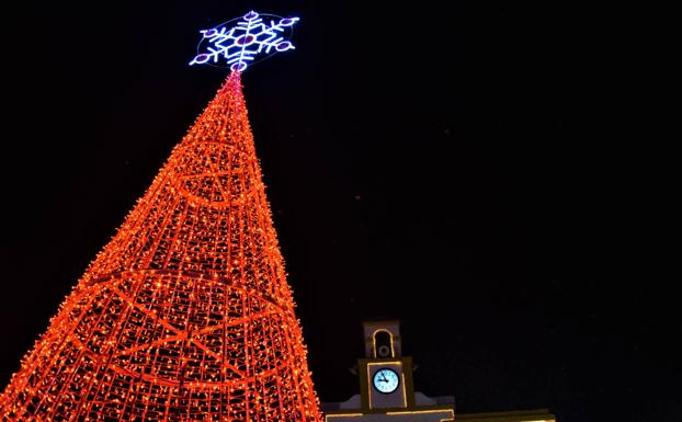 El Ayuntamiento ofrece a quienes estén solos cenar en compañía en Nochebuena y Nochevieja