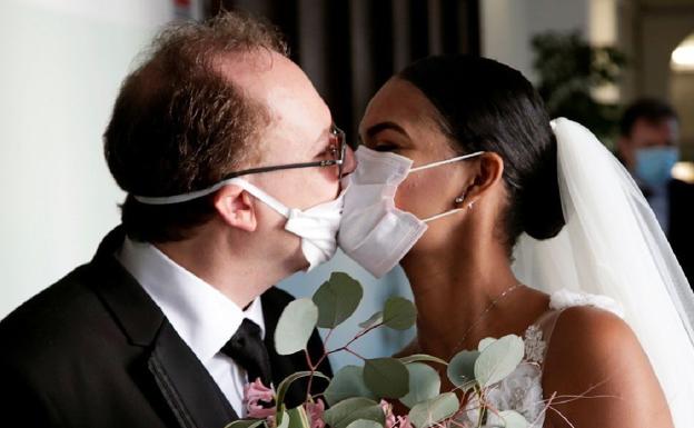 Siete de las doce bodas previstas para este año han sido pospuestas para el 2021