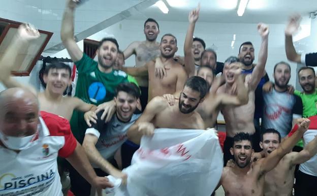 El técnico campanariense repasa los momentos claves del partido frente al Oliva