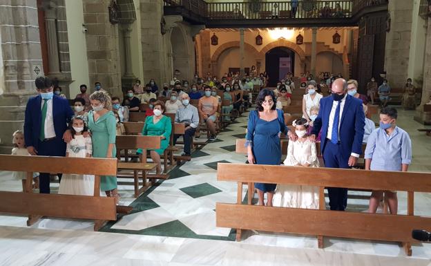 Dos niñas tomaron la Primera Comunión el pasado 8 de agosto