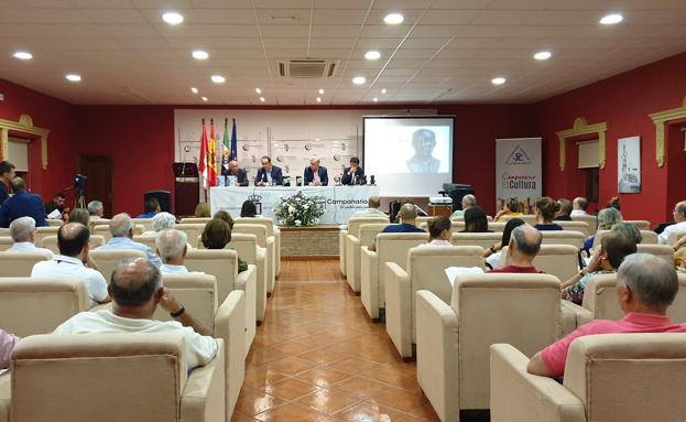 Más de 200 relatos concurren al premio literario 'Antonio Reyes Huertas' que se falla el próximo viernes
