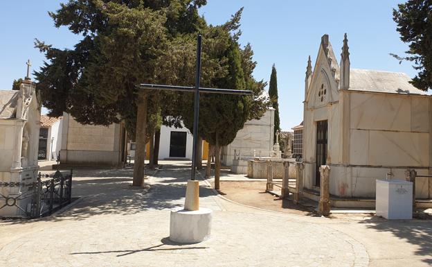 El cementerio contará con horario de mañana y de tarde, mientras que el aforo se verá reducido