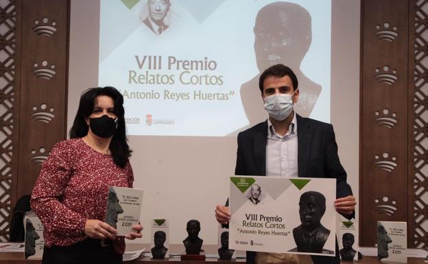 La nueva edición del premio literario 'Antonio Reyes Huertas' hace un llamamiento especial a la participación de mujeres