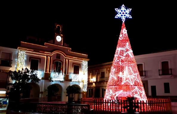 Campanario enciende la Navidad para que la magia no falte en tiempos difíciles