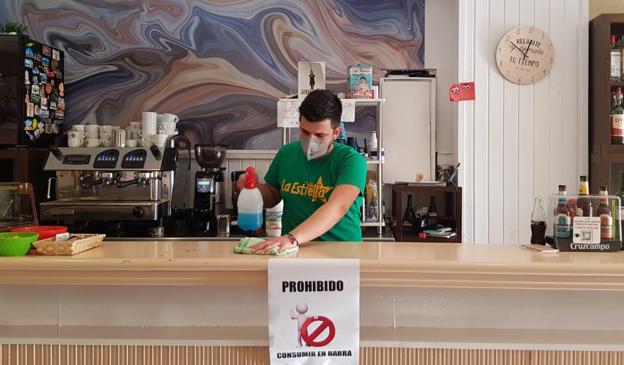 Los bares de Campanario pueden abrir desde hoy hasta las 22.00 horas