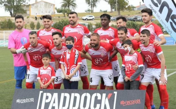 Campanario y Trujillo empatan tras un penalti que se les hizo eterno