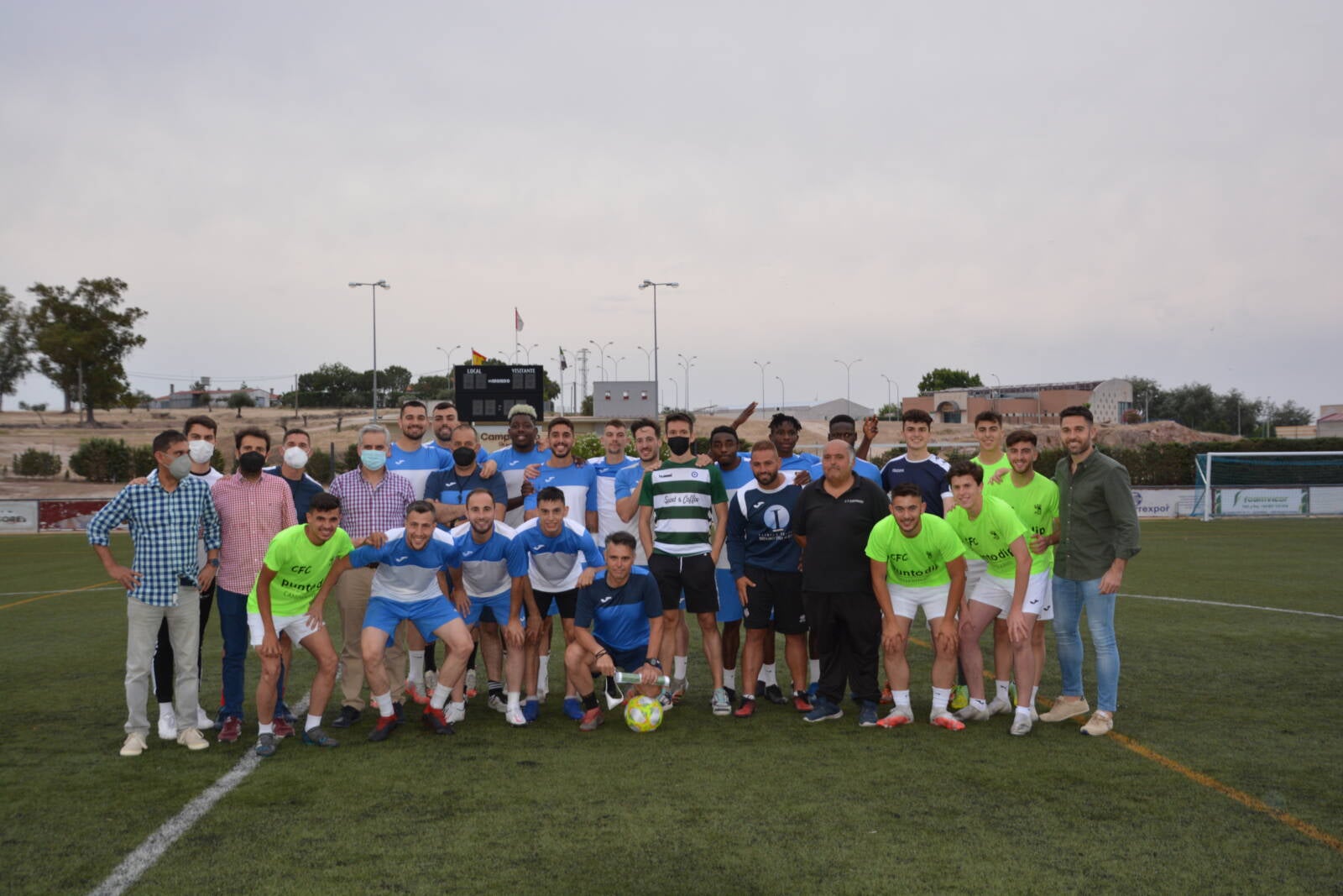 El equipo de gobierno anima al Campanario en su partido decisivo de final de temporada