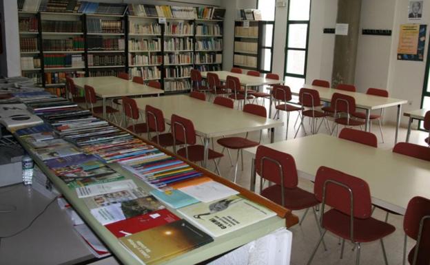 La Biblioteca y la Universidad Popular adoptan nuevo horario de verano