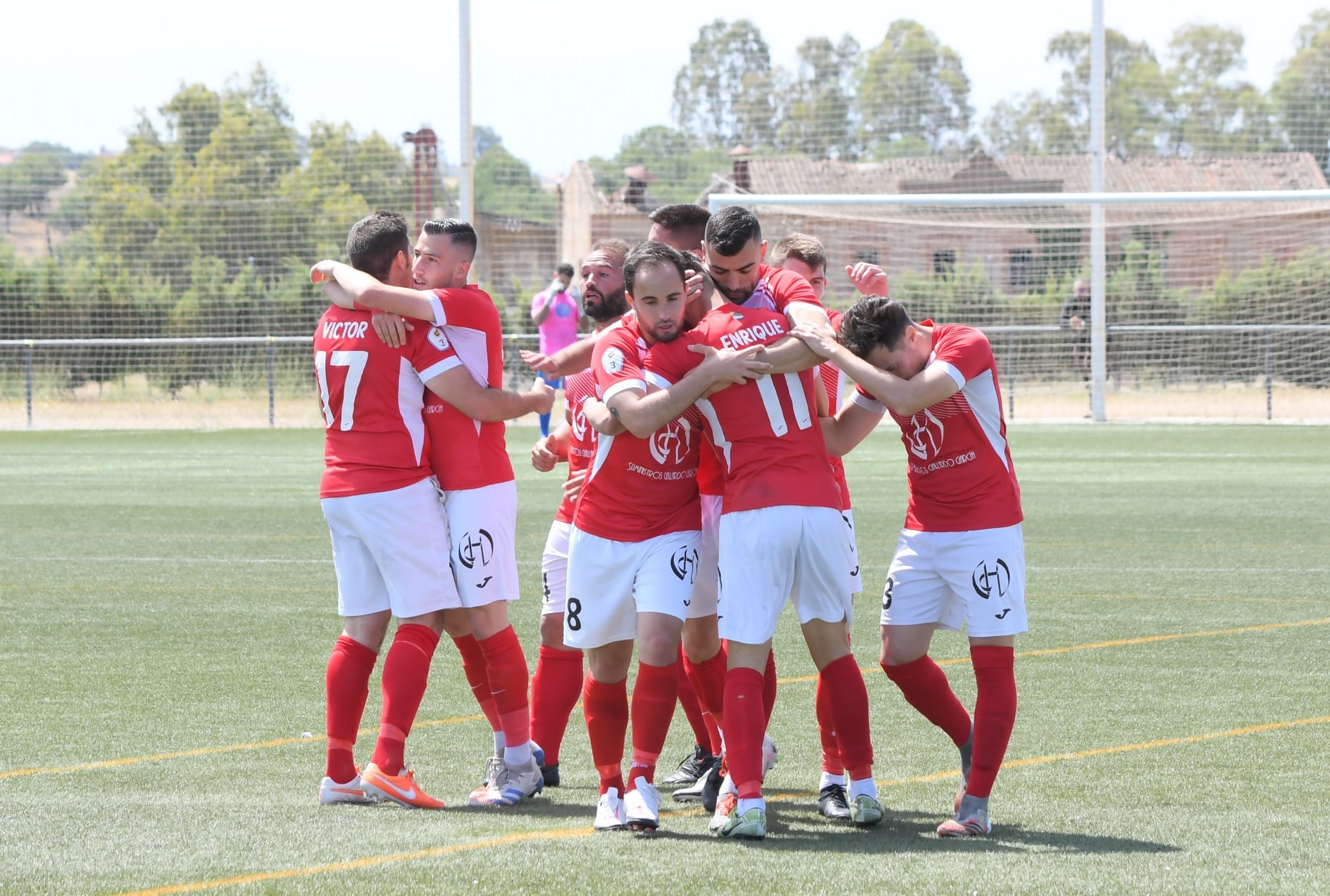 El 'Campa' busca patrocinador para su equipación futbolística