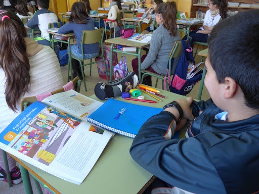 Se abre el plazo para solicitar 100 euros de ayuda para libros y material escolar