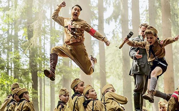 La película 'Jojo Rabbit' se proyecta este jueves al antiguo campo de fútbol