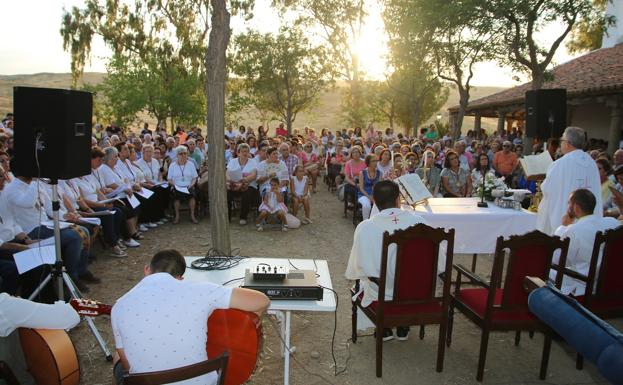 La Misa del Emigrante será el 12 de agosto en la ermita, sin procesión