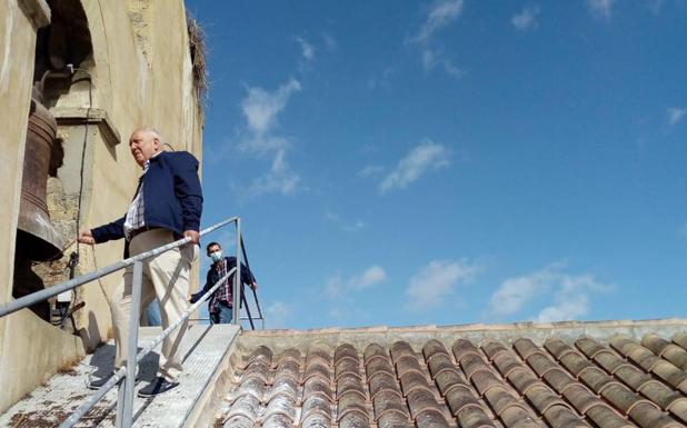 El repique de campanas anunció el 66 aniversario de la Coronación de la Virgen de Piedraescrita