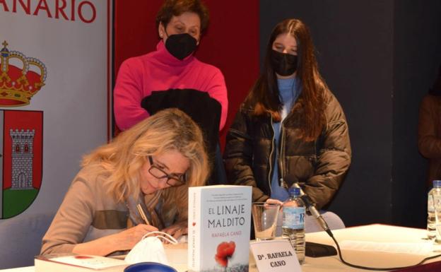 La nueva novela de Rafi Cano tuvo buena acogida entre sus paisanos