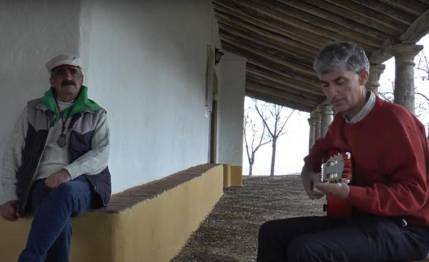 'Aunque llueva o haga frío' es el título de la sevillana que Anastasio Pajuelo dedica a la Virgen de Piedraescrita