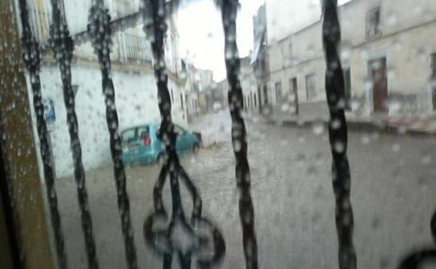 El Ayuntamiento dará solución a las inundaciones de la calle Magacela con una inversión de 177.000 euros