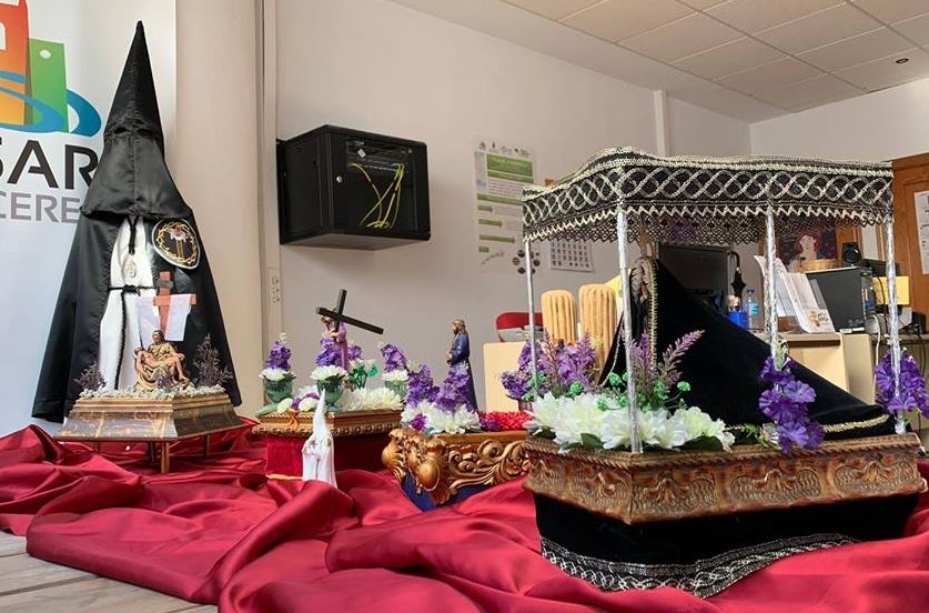 Una visión de la Semana Santa casareña en miniatura