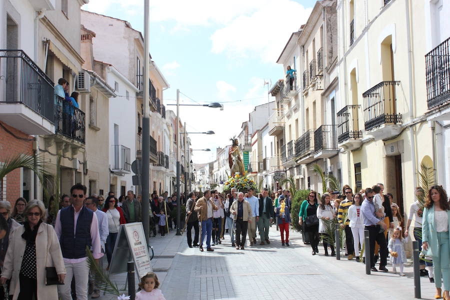 La Burrina, muy arropada en su desfile de este Domingo de Ramos