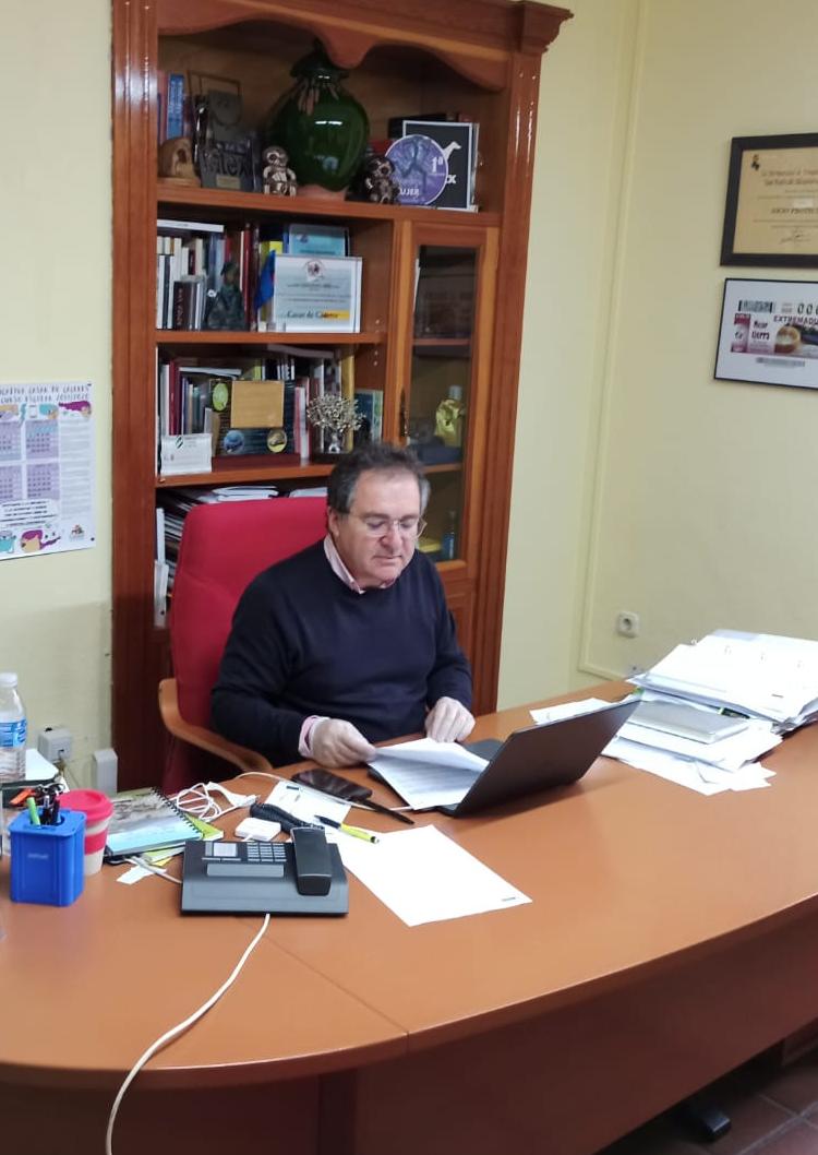 El alcalde se dirige a los casareños: «Las cosas están cambiando para mejor»