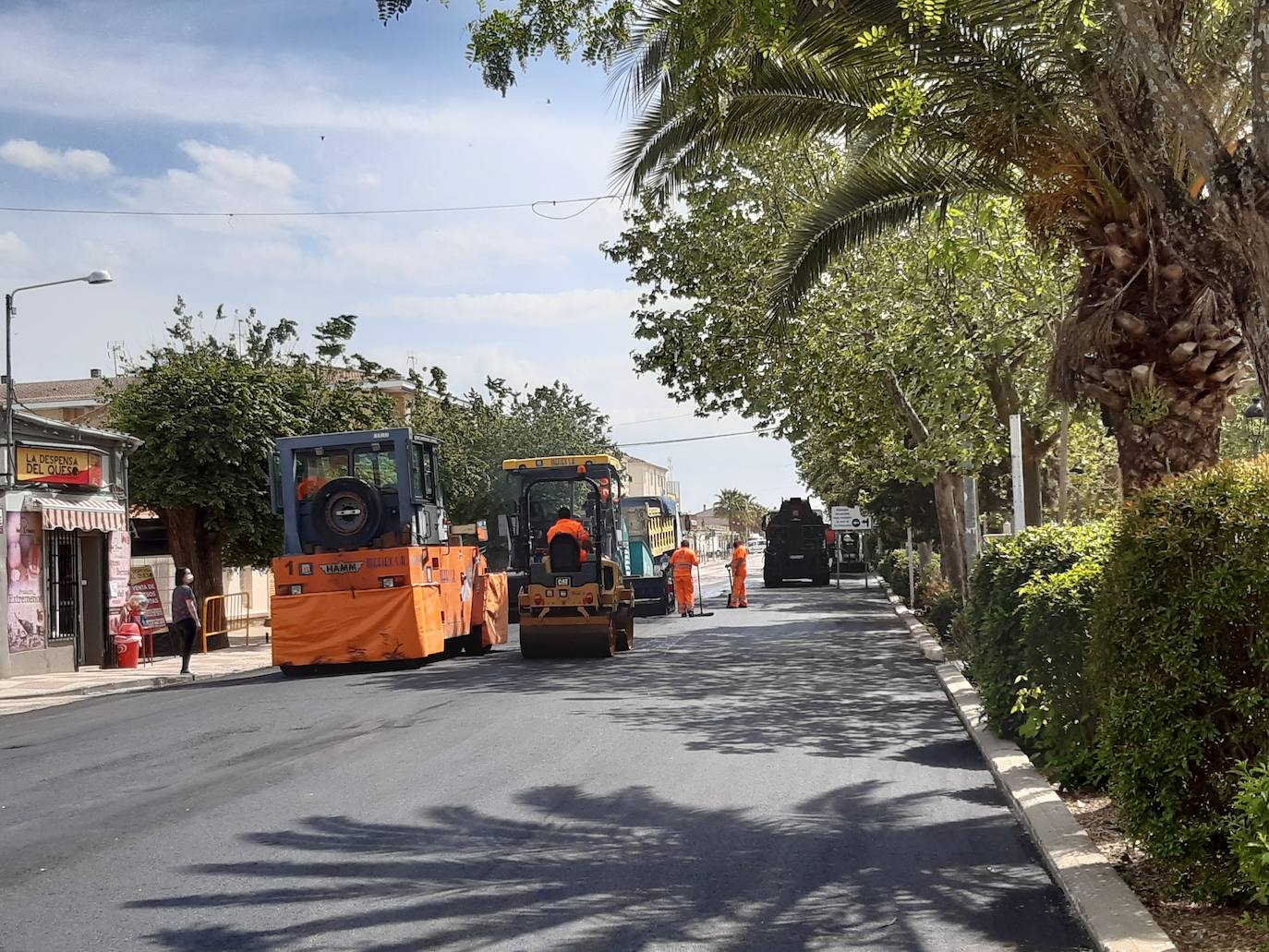 Los cuatro pasos de peatones elevados del Paseo de Extremadura evitarán el exceso de velocidad