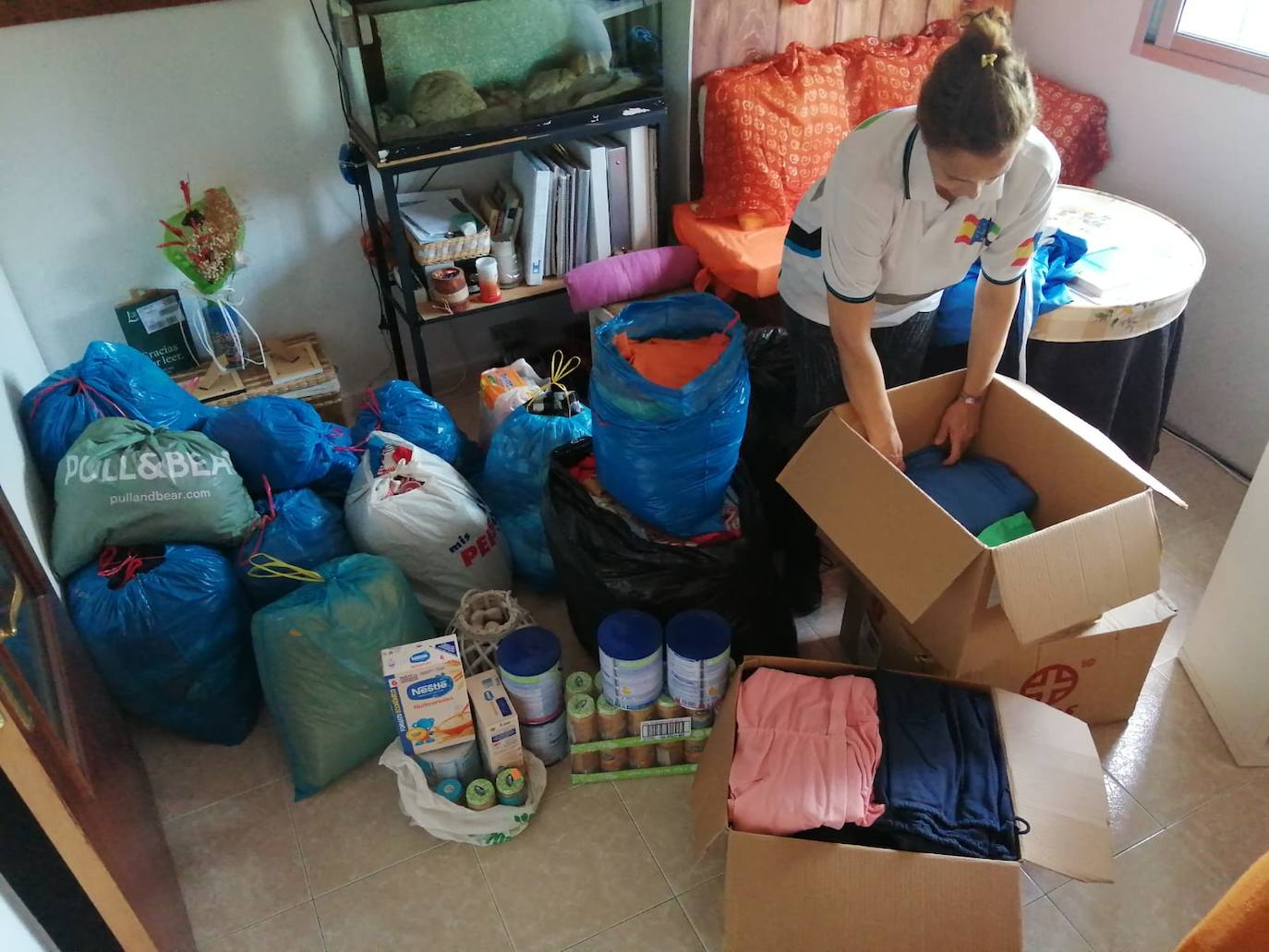 Cáceres Ayuda Humanitaria inicia una campaña para envío de ropa y alimentos a los afectados en La Palma