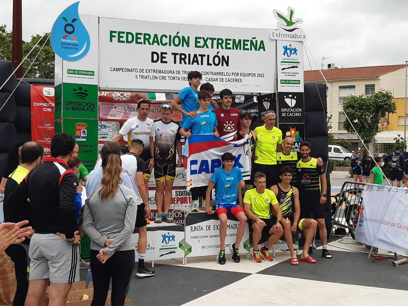 El II Campeonato de Extremadura de Triatlón vuelve a Casar de Cáceres con 157 participantes