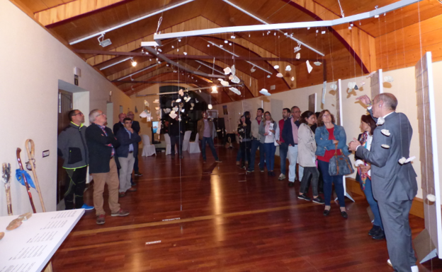La exposición 'Camino de piedras' se inauguró en el Museo del Turrón