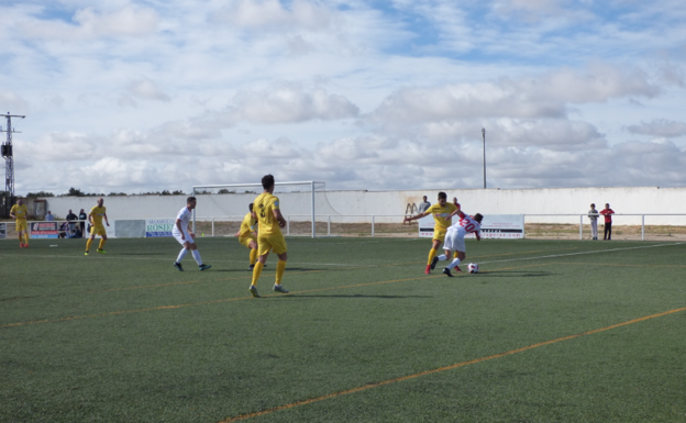 El CD Castuera-Subastacar busca prolongar su buena racha en Pueblonuevo