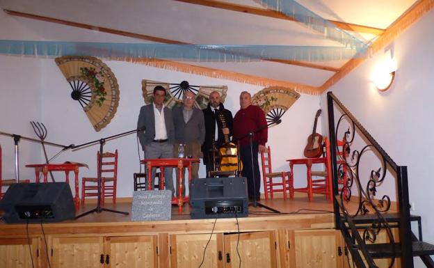 La peña flamenca 'Manzanito de Castuera' fletará un autobús para el Festival Flamenco de Cáceres