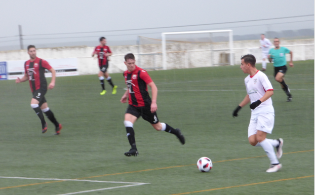 El CD Castuera recibe al Olivenza CF, rival directo en la zona baja