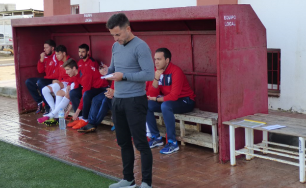El CD Castuera-Subastacar recibe hoy al C. PVO. Arroyo