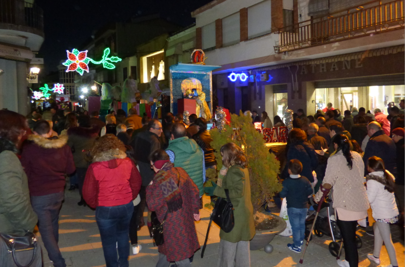 Los Reyes Magos cumplieron con su cita del 5 de enero en Castuera